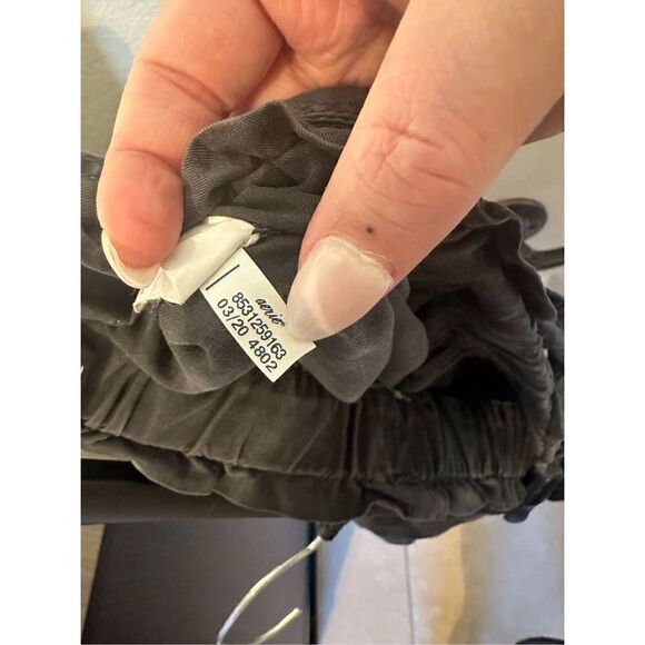 Aerie Lightweight Paperbag Gray Shorts - Size Small - 4802 - Picture 8 of 8